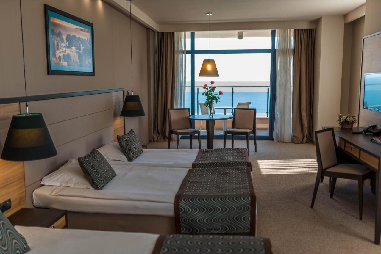Astera Hotel & Spa With Free Private Beach ゴールデンサンド エクステリア 写真