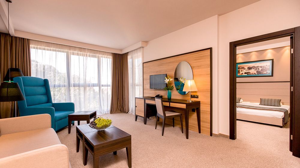 Astera Hotel & Spa With Free Private Beach ゴールデンサンド エクステリア 写真