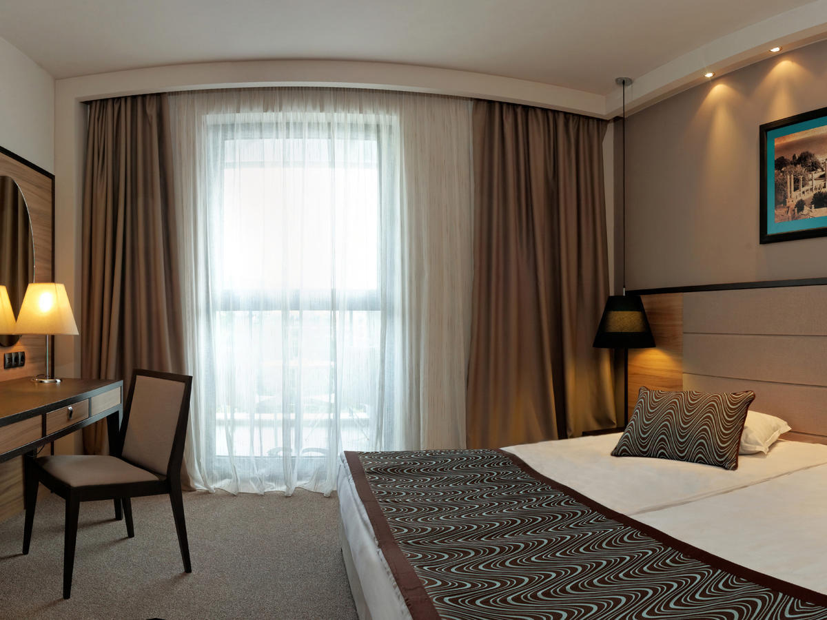 Astera Hotel & Spa With Free Private Beach ゴールデンサンド 部屋 写真